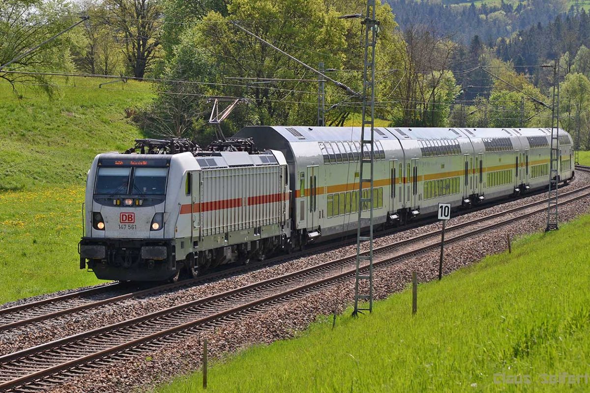 147 561-5 IC2.jpg