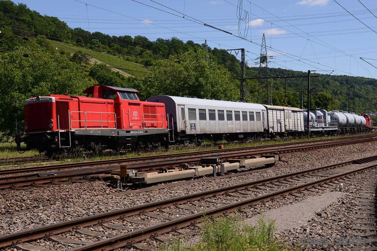 212 094-7 212 298-4.2.jpg