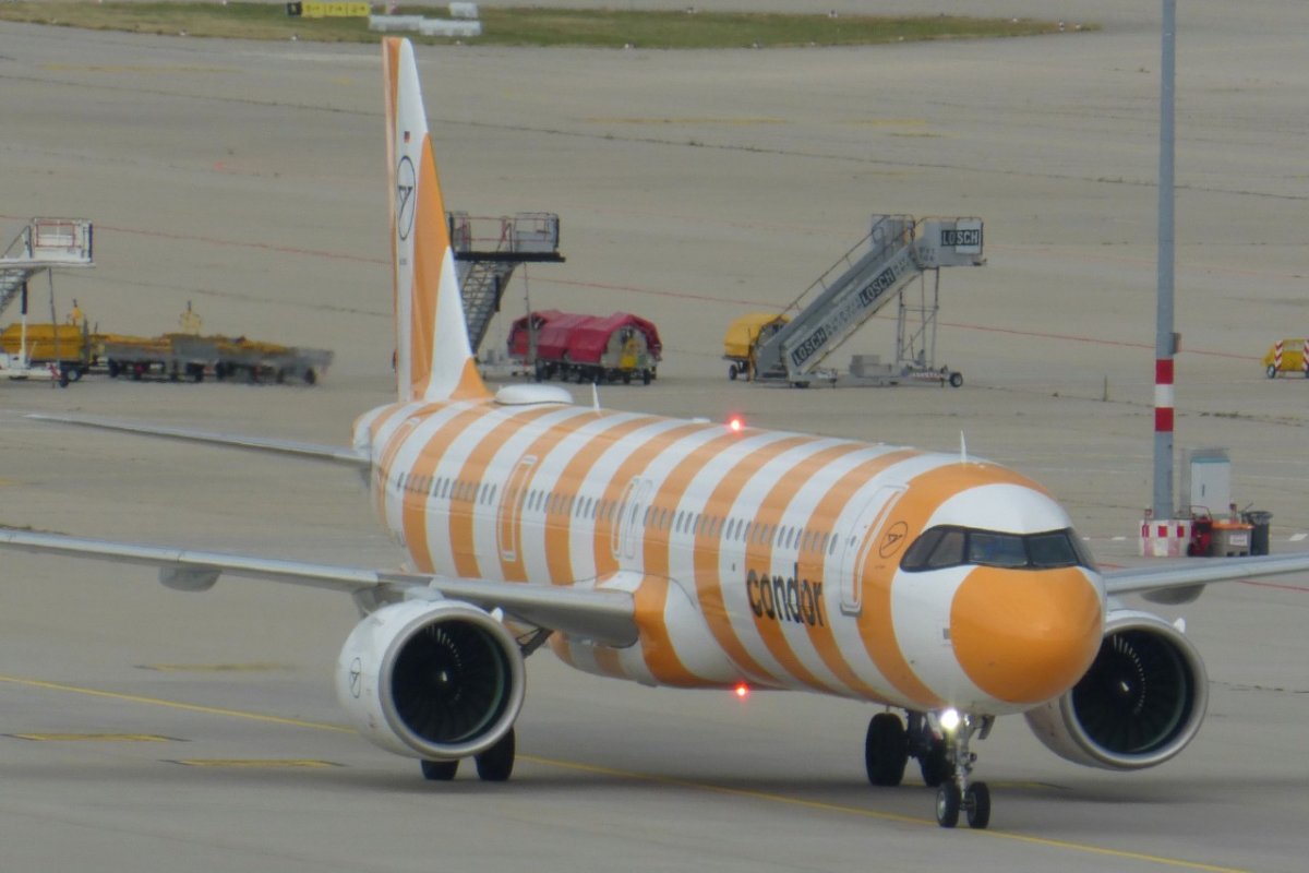 D-ANLA         A421-271NX        Condor