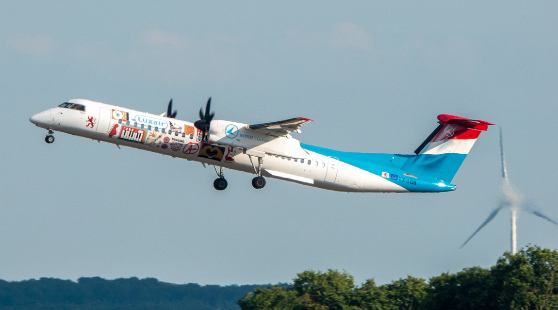 LX-LGN Luxair Dash 8 Q400