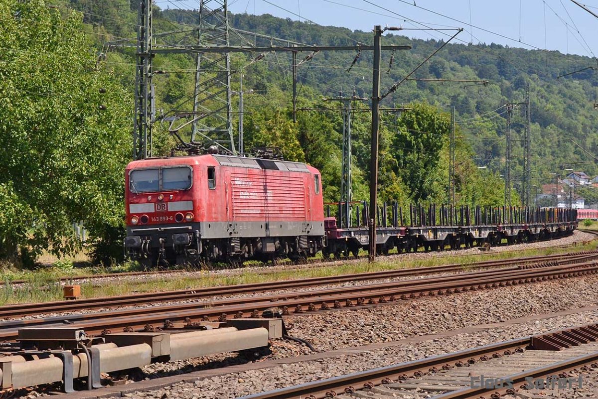143 893-6.jpg