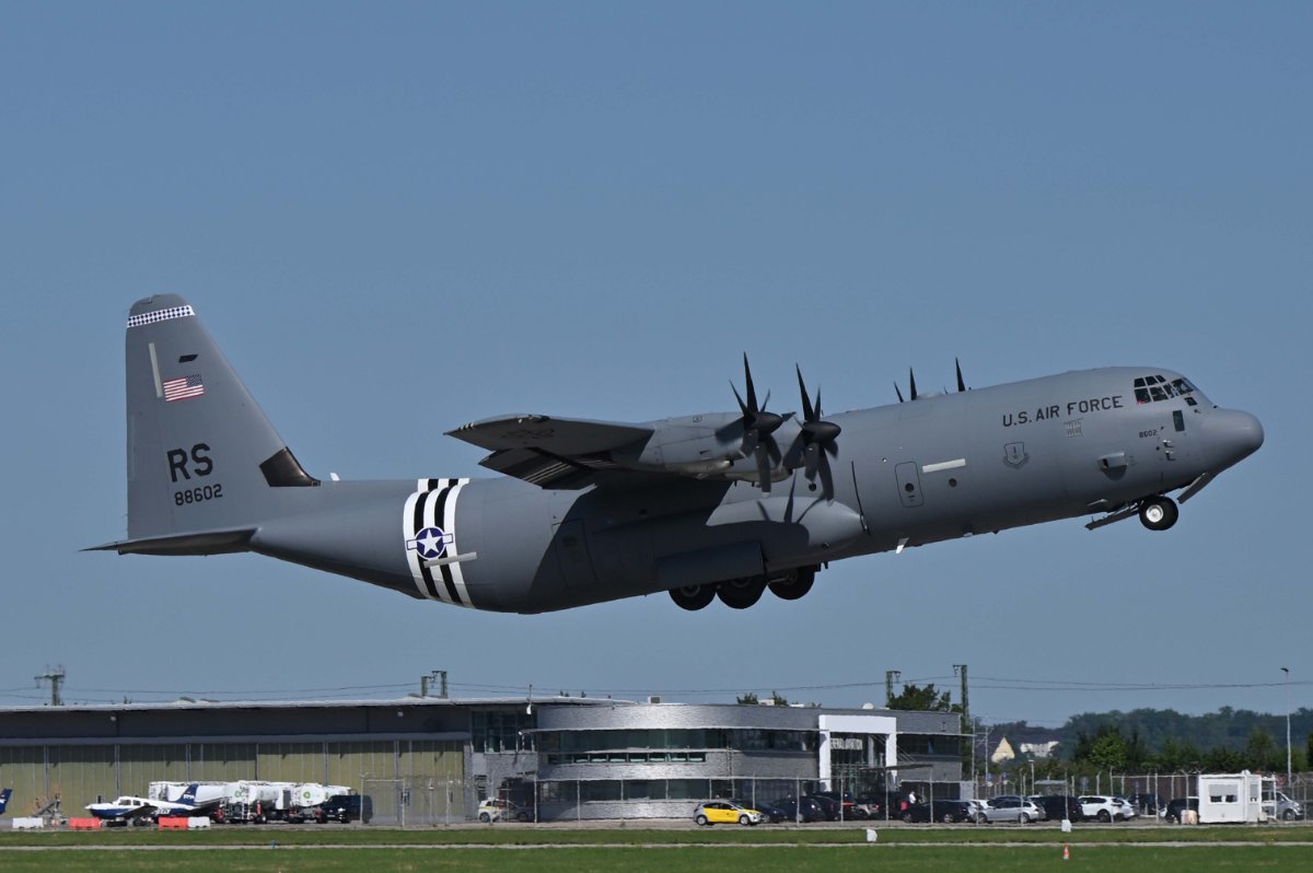 08-8602 USAF Lockheeed Martin c-130J-30 Hercules.JPG