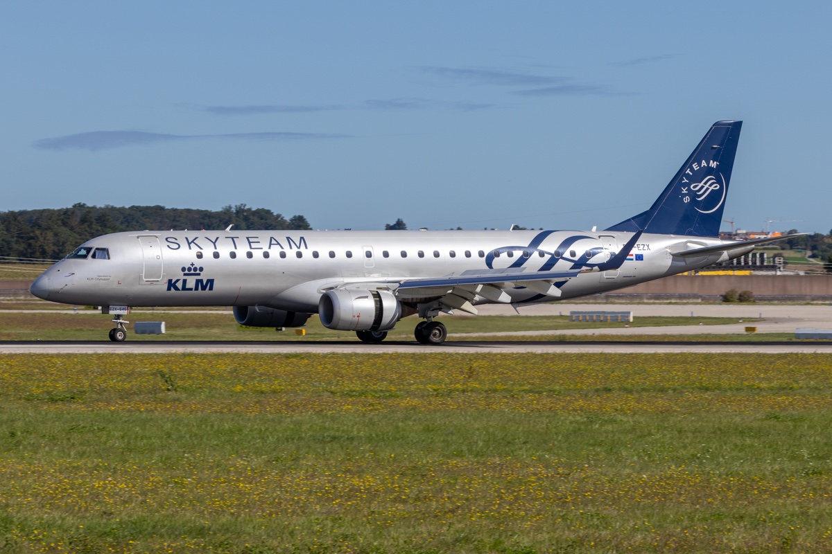 PH-EZX