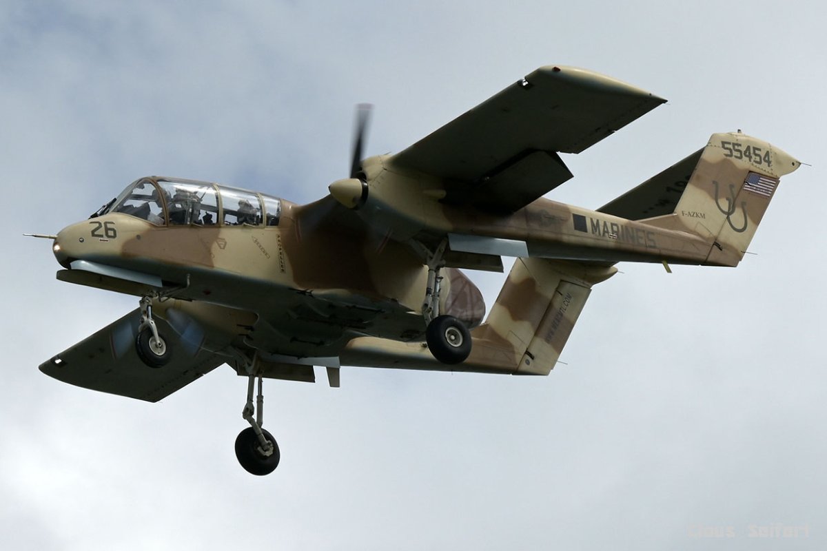 F-AZKM.jpg