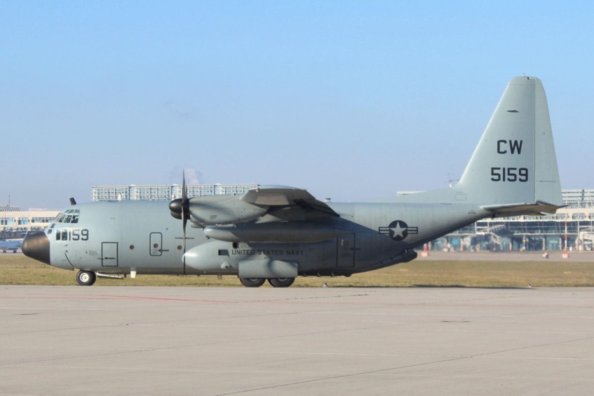 165159/CW  C-130T             US Navy