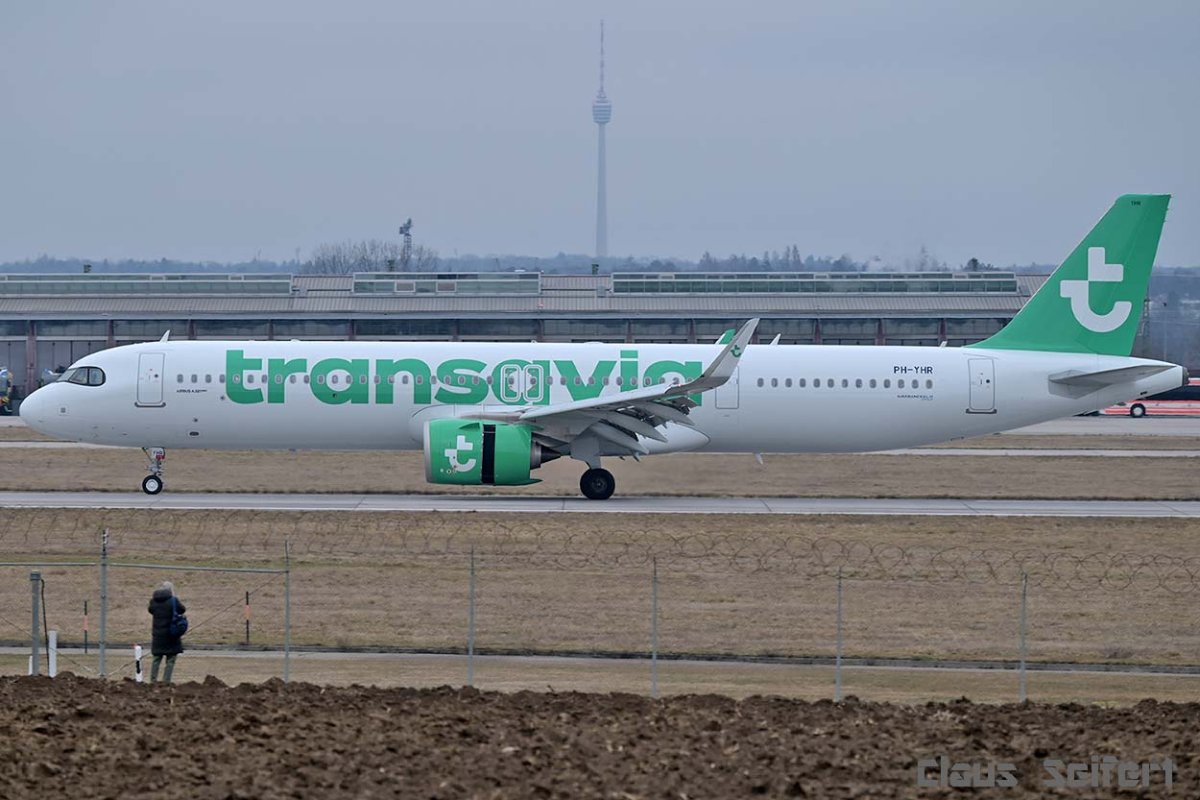 PH-YHR.jpg