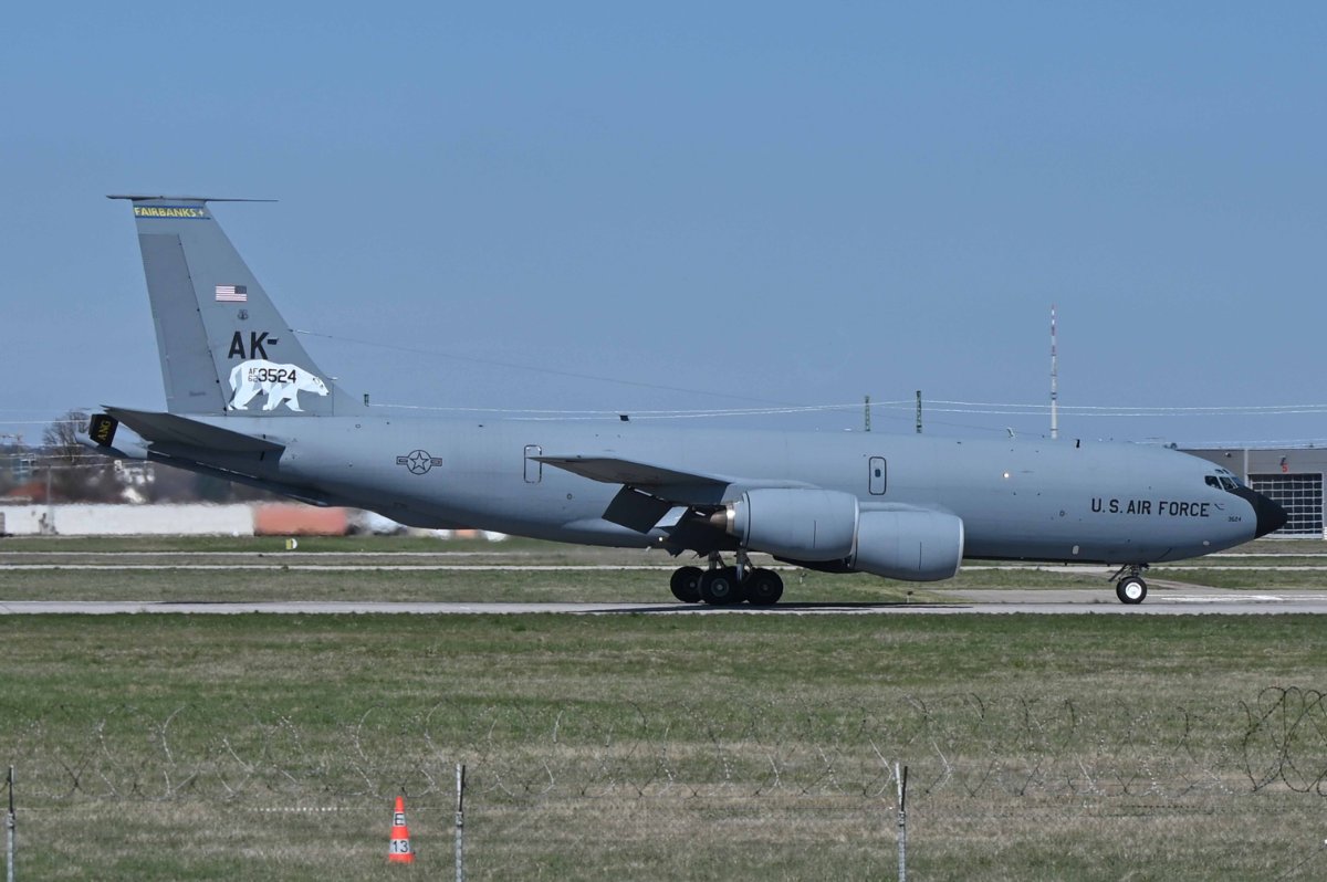 62-3524 USAF Boeing KC-135R Stratotanker.JPG