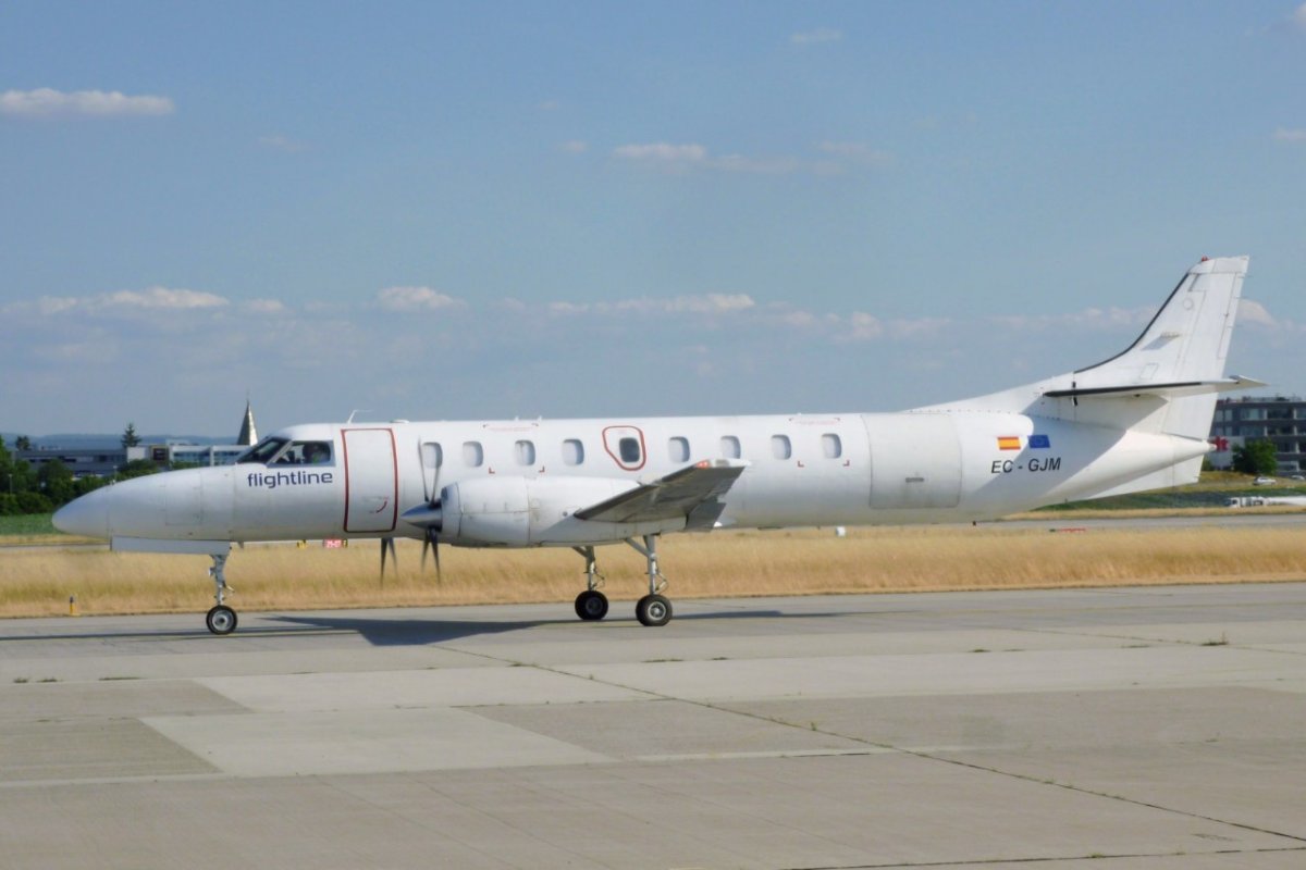 EC-GJM         Fairchild Swearingen Metro III      Flightline