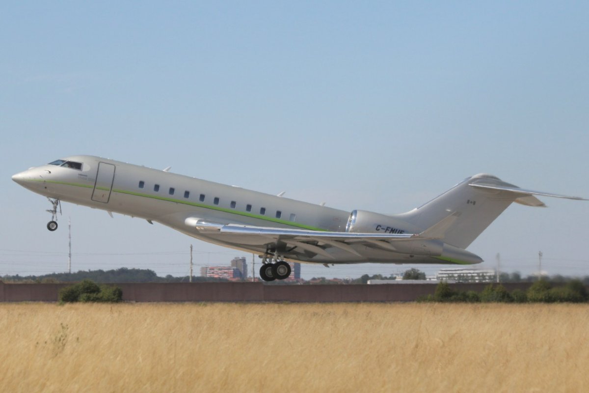 C-FMUF       Bombardier 5500