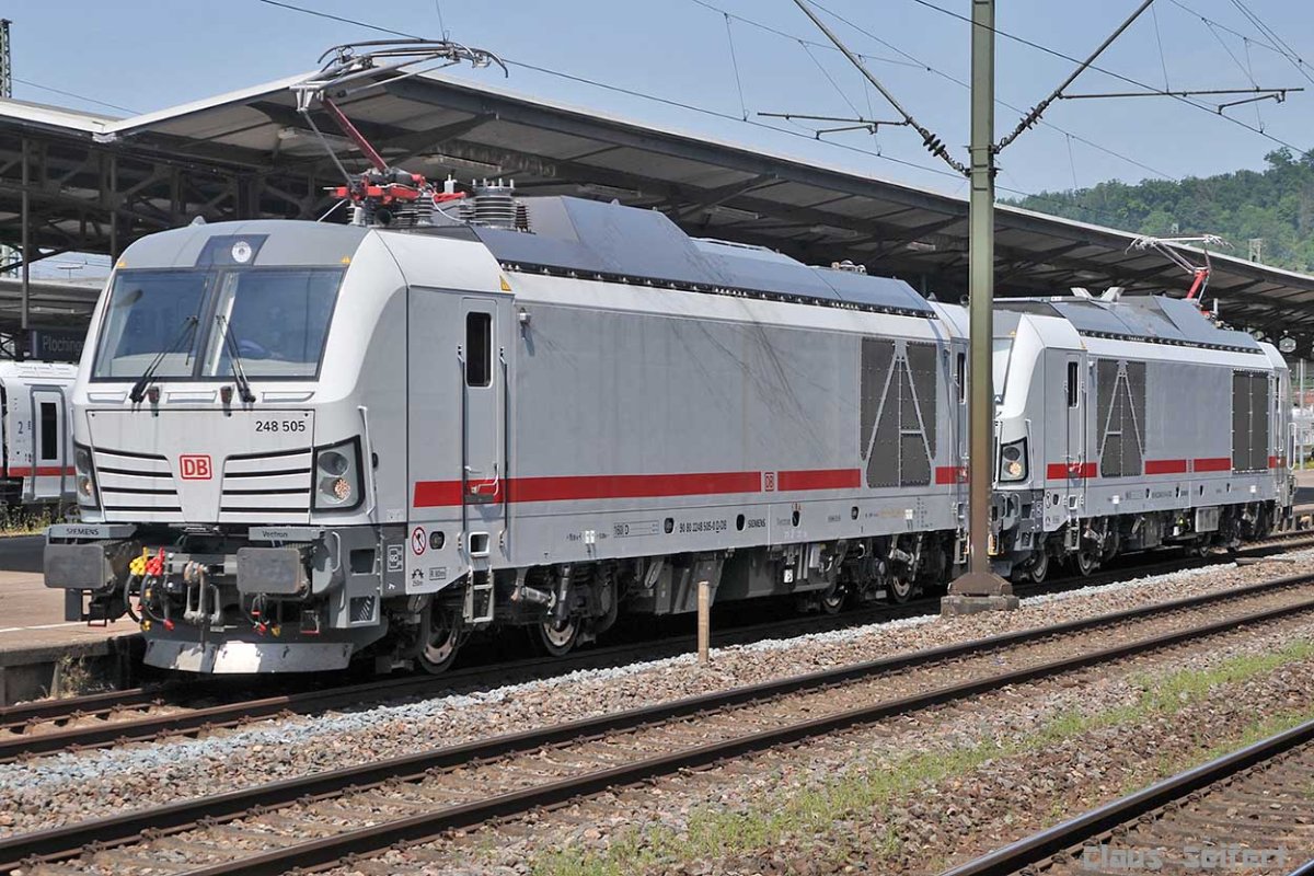 248 505-0 248 513-4.jpg