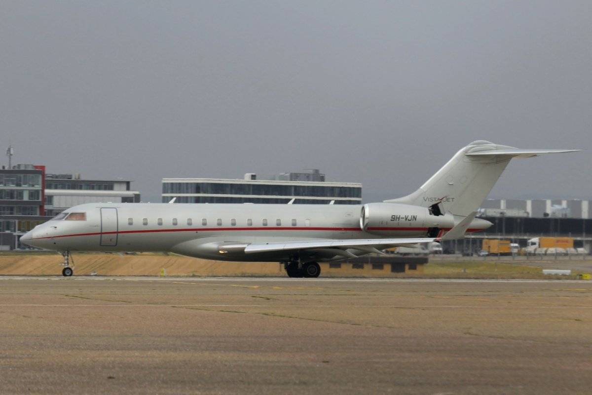 9H-VJN       Bombardier Global 6000      VistaJet