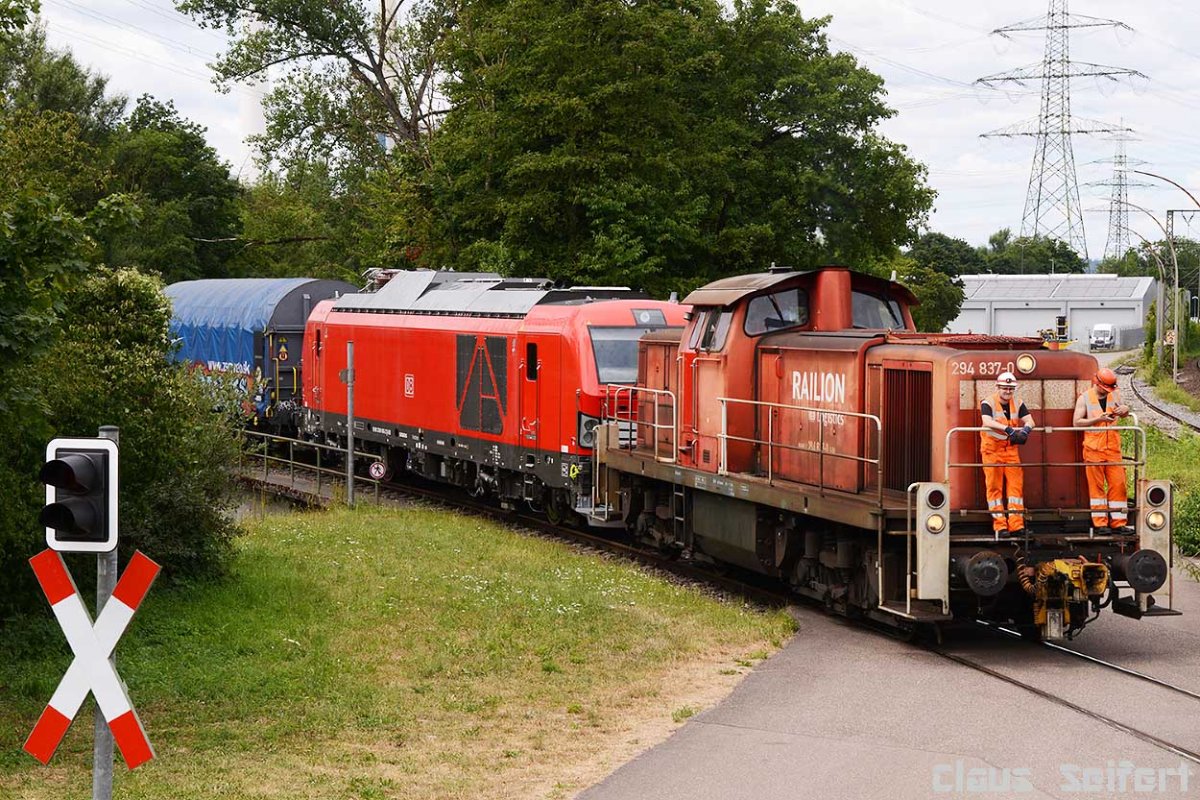 294 837-0 249 085-2.jpg