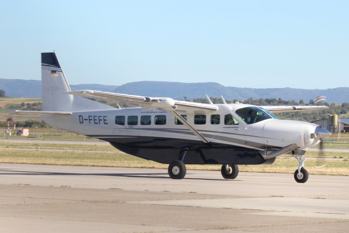 D-FEFE         Cessna 208B        E-Aviation