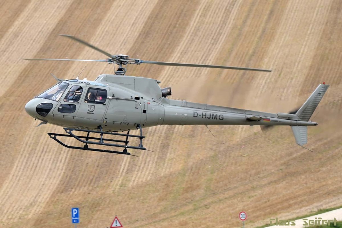 D-HJMG.jpg