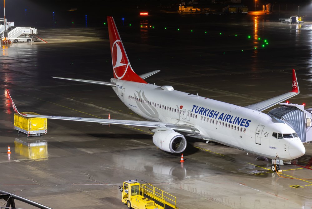 Turkish Airlines / TC-JZH / Boeing 737-8F2